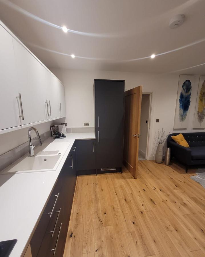 Luxury 2 Bed Apartment In The Heart Of Rochester Rochester  Eksteriør billede
